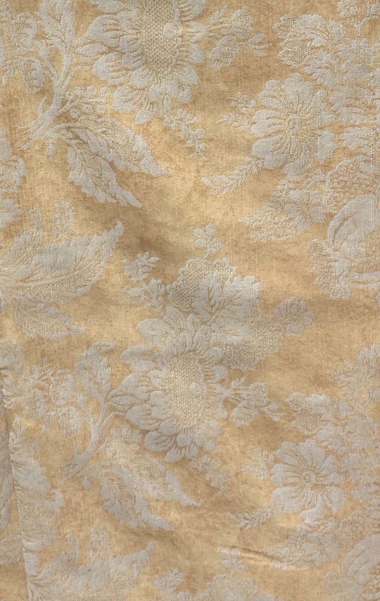 GOLD DAMASK TABLECLOTH Eventlyst