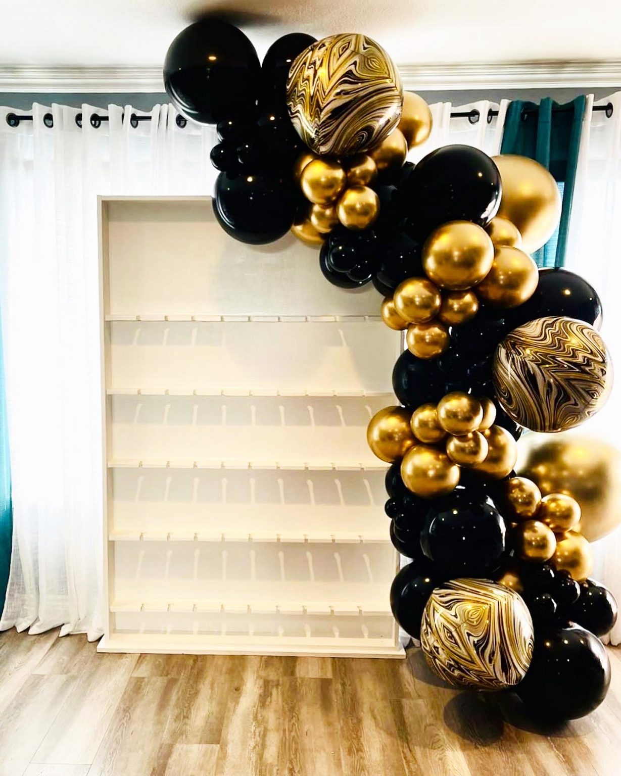 Champagne Wall/Delivery Only! - Eventlyst