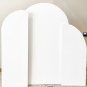 White Arched Backdrop - Eventlyst